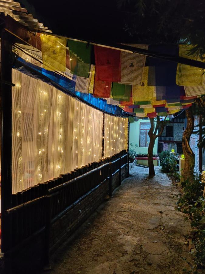 بيت شباب Moustache Mcleodganj ماكليود غانج المظهر الخارجي الصورة