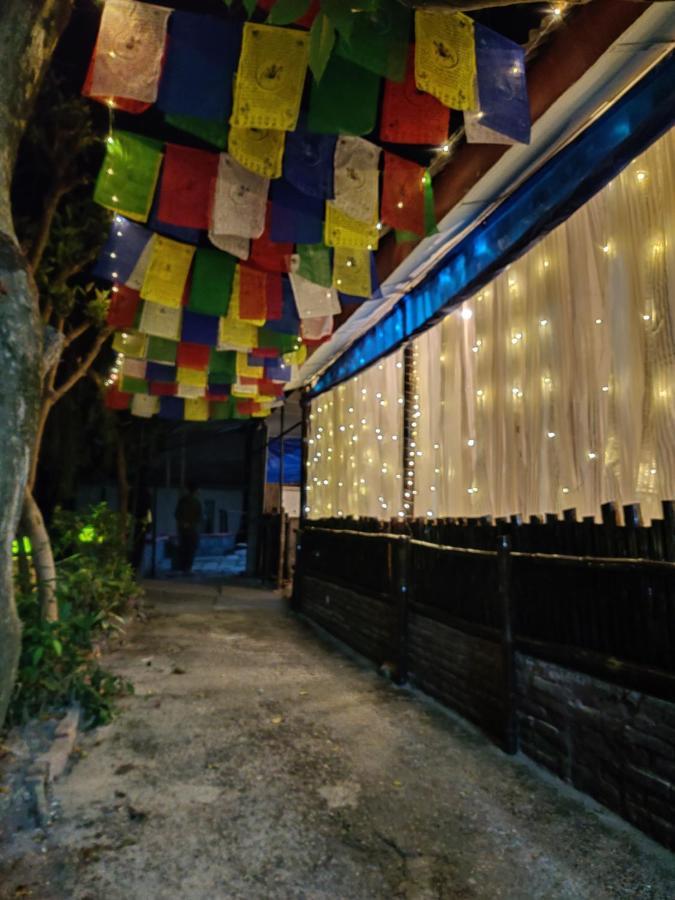 بيت شباب Moustache Mcleodganj ماكليود غانج المظهر الخارجي الصورة