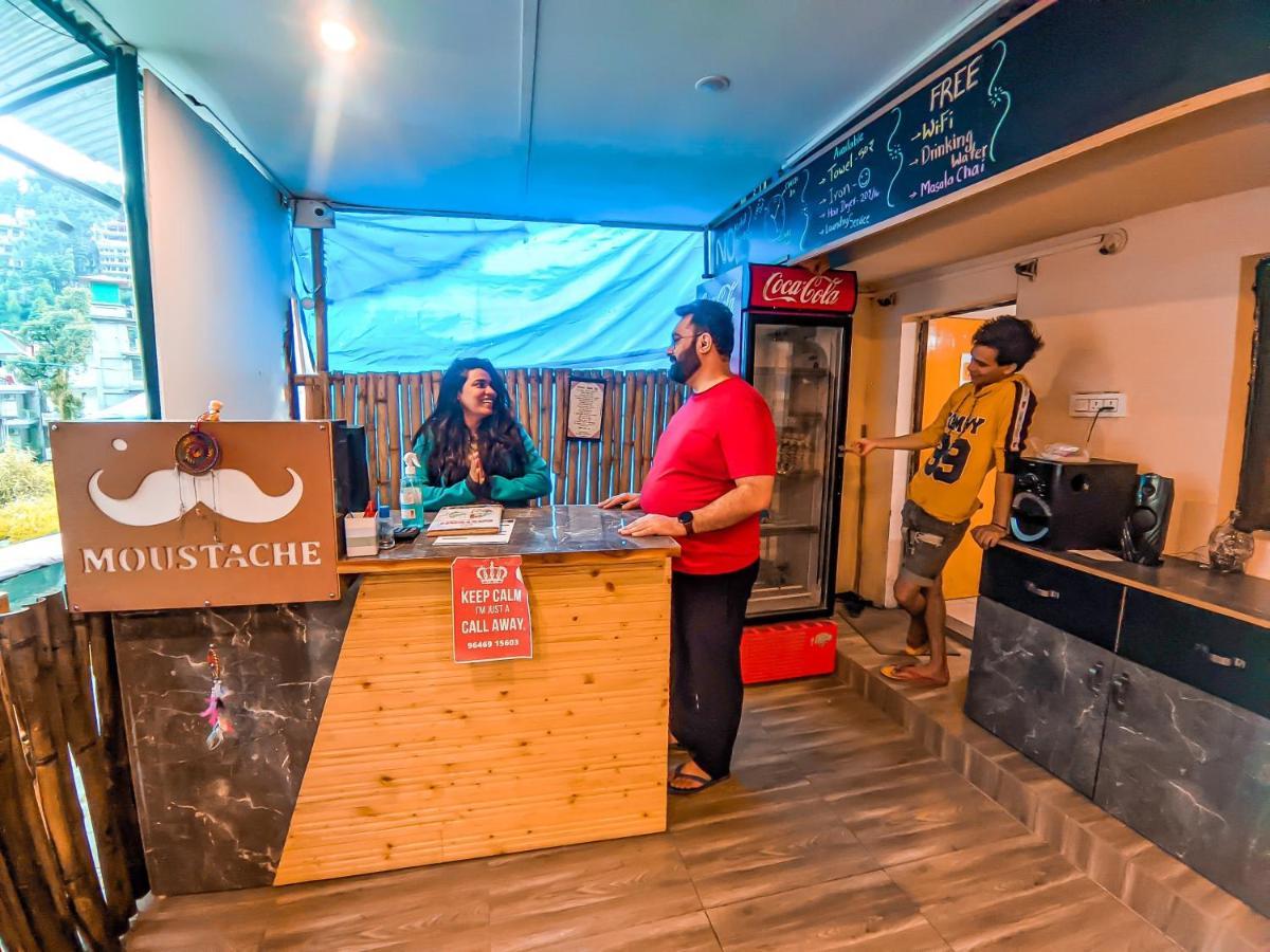 بيت شباب Moustache Mcleodganj ماكليود غانج المظهر الخارجي الصورة